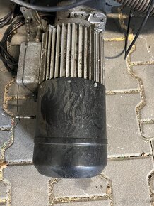 Prodám roletové průmyslová vrata - 8