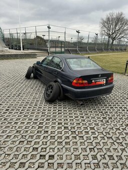 BMW e46 316i na náhradní díly, v celku - 8