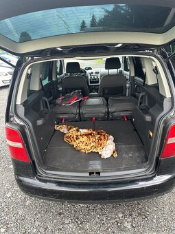 VW Touran 2,0TDI 100 KW r.v.2004 7 mist. - 8