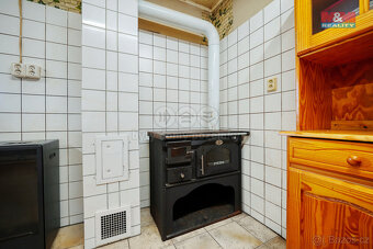 Prodej rodinného domu, 560 m², Hora Svatého Šebestiána - 8