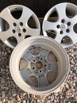 5x114,3 R16 originál hliníkové disky Nissan - ET 40 - 8
