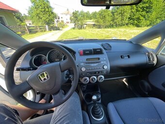 Honda Jazz 1.2 57 kw 2005 - 8