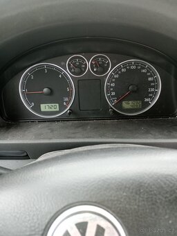 Prodám Volkswagen Sharan, r.v 2003 - 8