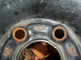 2xObutá Celoroční kola na ŠKODA FABIA 1  15tky ET43 195/50 - 8