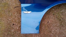 BMW E90,91 Přední blatníky - 8