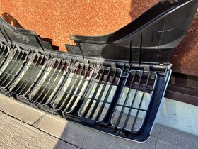 JEEP GRAND CHEROKEE WK Maska - 8