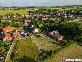 Prodej pozemku o výměře 1.060 m2, v obci Nová Ves I, 4 km od - 8