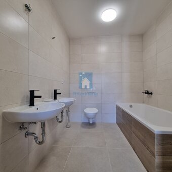 Prodej bytu 4+1 Praha, ulice Pplk. Nováčka, 135 m2 - 8