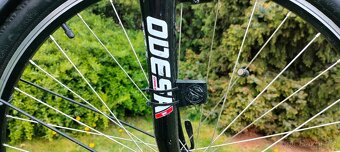 Prodám crossové kolo maxbike c200 rychlé jednání= sleva - 8