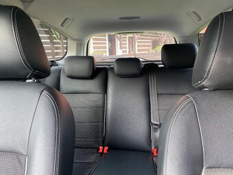 Ford Focus 1.8i 92 kW Black magic - 8