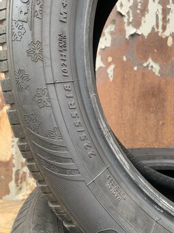 2ks 225/55/18 Dunlop/2020/102H/zimní pneu 5.8m - 8