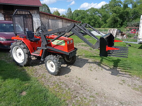 Vidle na balíky (hnůj) na čelní nakladač EURO - malotraktor - 8