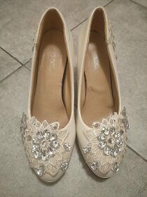 Modrobílé svatební šaty - 8