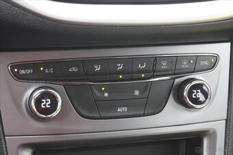 Opel Astra 1.5CDTI 77KW SERVISNÍ KNIHA ČR (2020) - 8