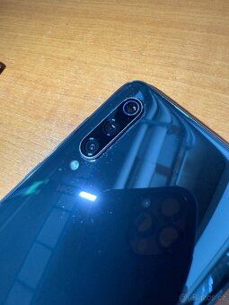 XIAOMI MI 9 6/128GB - 8