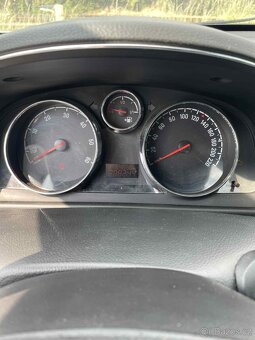 Opel Antara 2,2 4x4 120 kw - 8