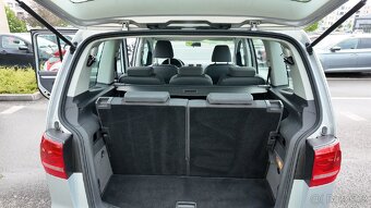 Volkswagen Touran, Serviska - 8
