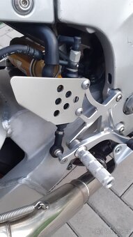 Honda VTR 1000 SP1 - 8