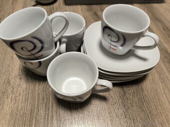 Sady hrnků a mix skleniček - 8