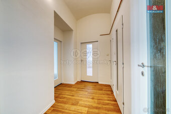 Prodej bytu 3+1, 117 m², Plzeň, ul. Kardinála Berana - 8