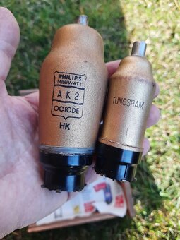 Elektronky Tungsram   Telefunken Philips / elektro č.8 , č.9 - 8