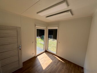 Premium Tiny House / Víkendový domek ve tvaru L - 8