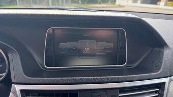 Mercedes-Benz E 200 BLUETEC - 8