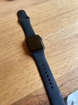 Apple Watch series 3 38mm - 8