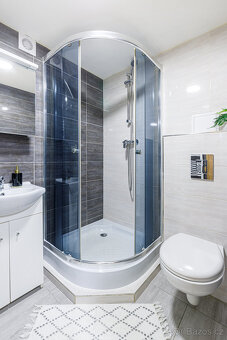 PRONÁJEM BYTU 1+KK, ULICE VEJVANOVSKÁ, ZLÍN - 8