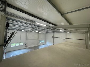 Hala včetně administrativy. - 8