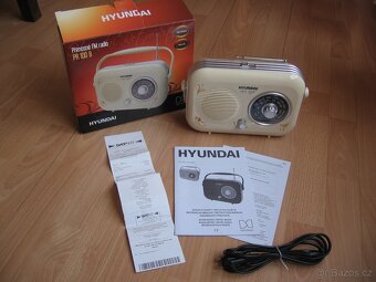 Přenosné FM retro rádio zn. Hyundai - 8