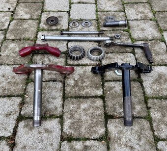 Jawa pérák, kývačka, Ogar - díly - 8