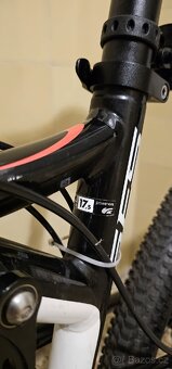 Celopružené kolo Kelly's Flown - 8