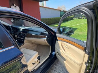 BMW 5 525d xDRIVE/PANORAMA - 8