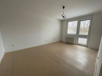 PRONÁJEM BYTU 3+1 80m2 NÁCHOD - 8