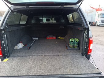 Ford F150 V8 5.0 - 8