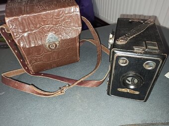 Retro box camera - 8