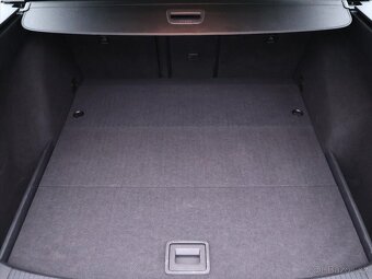 Volkswagen Golf 1,6 TDI Highline Xenon 1.Maj (2015) - 8