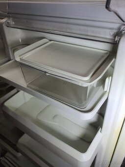 značková lednice BOSCH s mrazákem - 8
