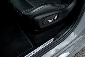 BMW X7 M50i/ xDrive/ M-Paket/ Laser/ Adaptívny tem./6 miest/ - 8