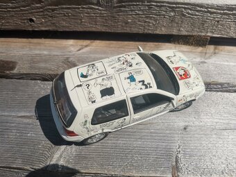 Volkswagen Golf IV 1:18 REVELL - 8