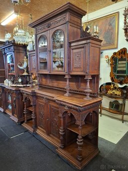 Starožitný neorenesančni příborník HENRI II. - 8