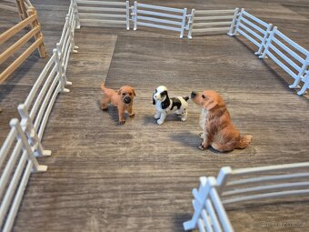 Prodam ohrady,kone,staje,doplnky,prevazne Schleich - 8