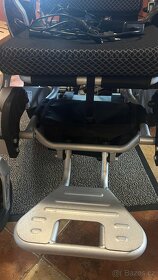 8000F elektrický invalidní vozík + ZDARMA hlavová opěrka ZÁR - 8