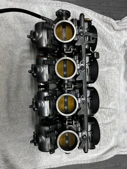 Motor Kawasaki ZXR750J1 a karburátory - 8