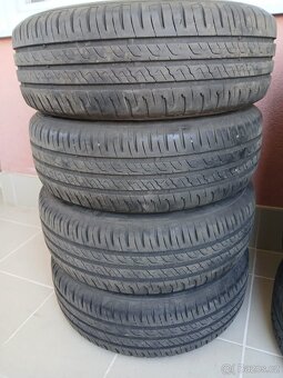 LETNÍ PNEUMATIKY - Barum 195/60 R15 H - 8