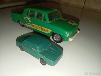 Prodám staré hračky - 8