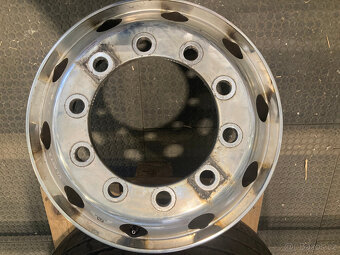 Pneu Continental 385/55 R22,5 a alu disk 22,5x9 ET 176 - 8