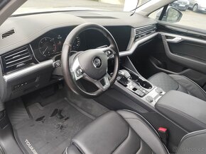 VW Touareg 3.0TDI, 210kW, původ ČR - 8