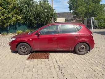 Hyiundai i30 1.4 80kW - r.v. 3/2009 - náhradní díly - 8
